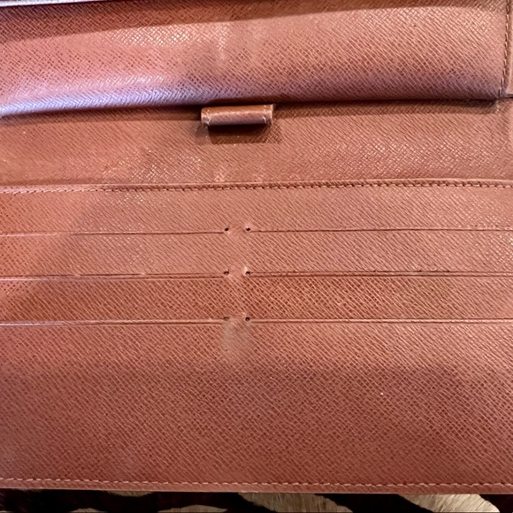 Authentic Louis Vuitton International Trifold Long Wallet - Picture 6 of 7